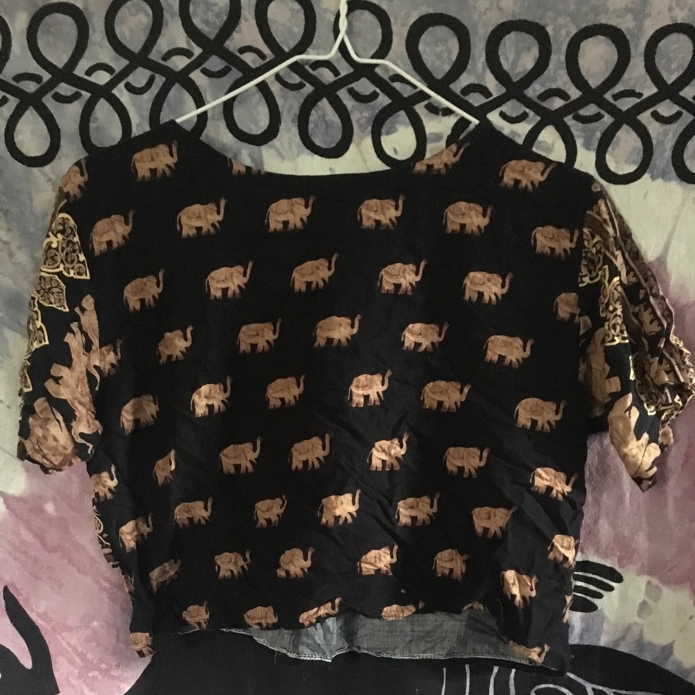 African Mombata Elephant Crop Top - Picture 2 of 2